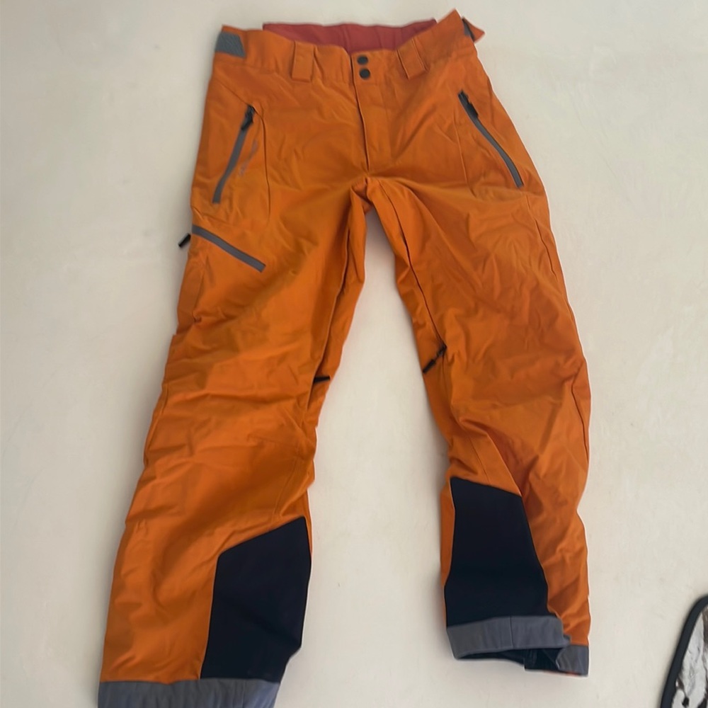 Overmeyer men’s ski pants in size medium